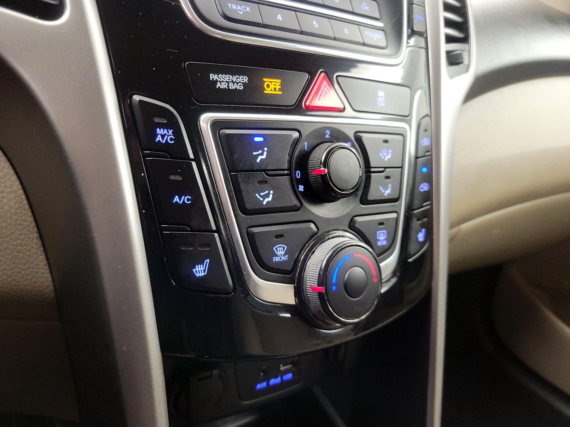 Thumbnail: 2013 Hyundai Elantra - 15