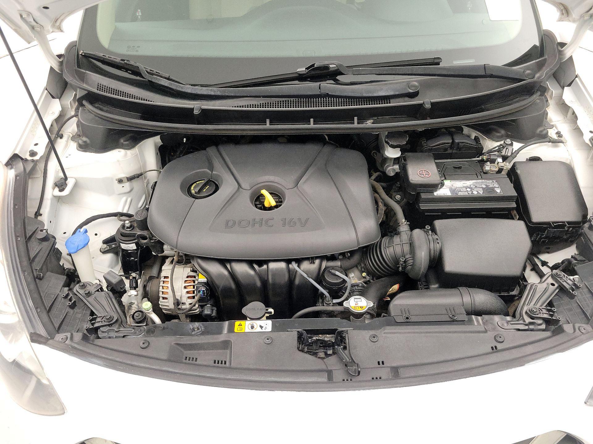 Thumbnail: 2013 Hyundai Elantra - 20