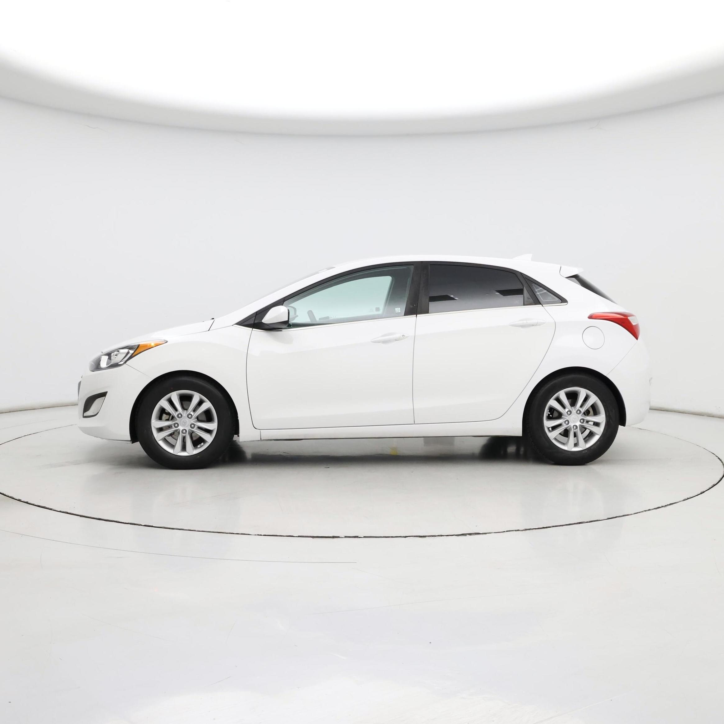 Thumbnail: 2013 Hyundai Elantra - 3