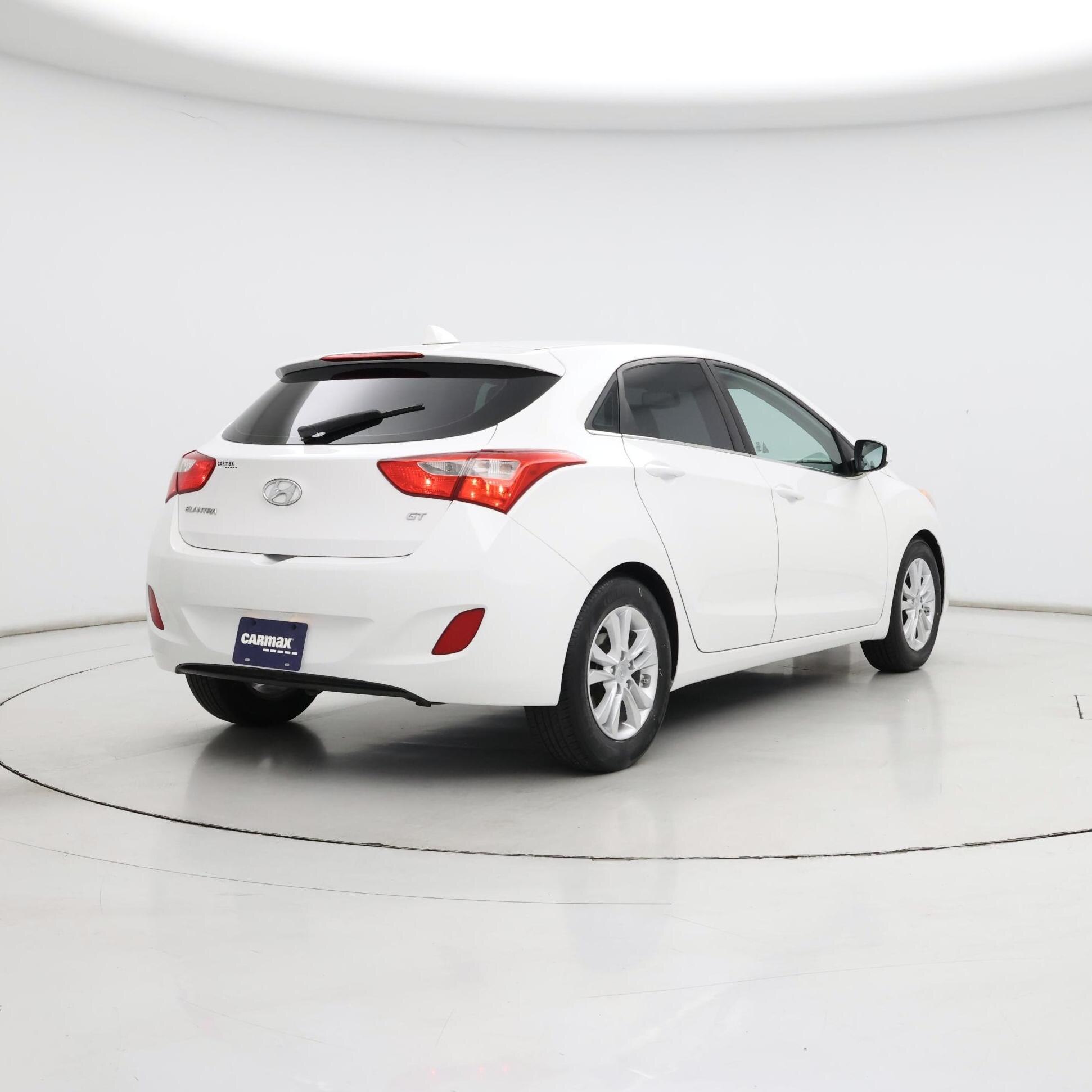 Thumbnail: 2013 Hyundai Elantra - 8