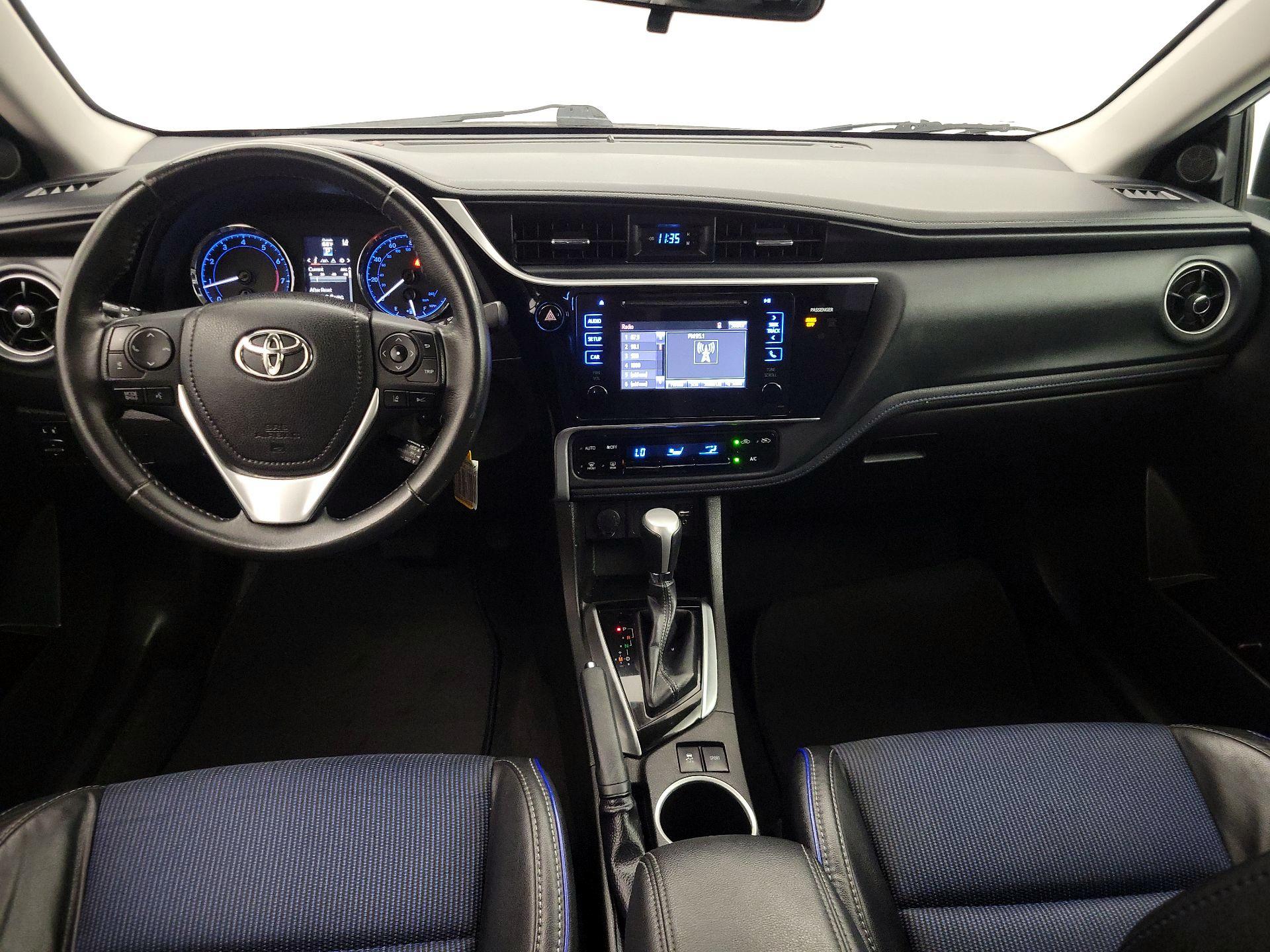 Thumbnail: 2017 Toyota Corolla - 9