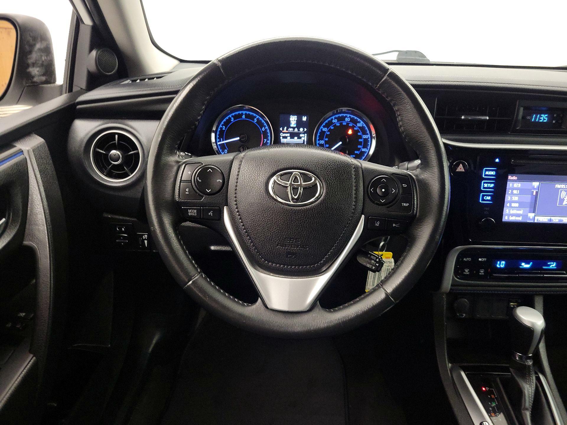 Thumbnail: 2017 Toyota Corolla - 10