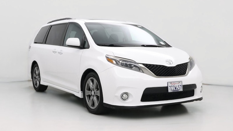 2017 Toyota Sienna SE Hero Image