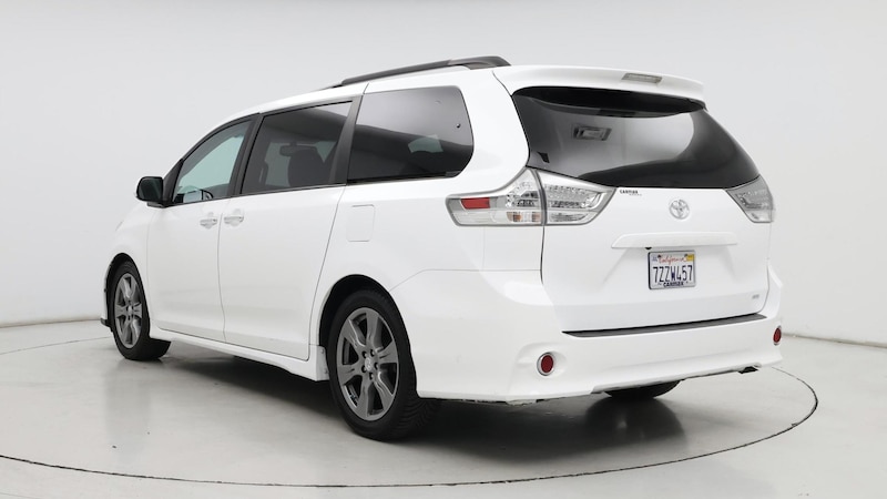 2017 Toyota Sienna SE 2