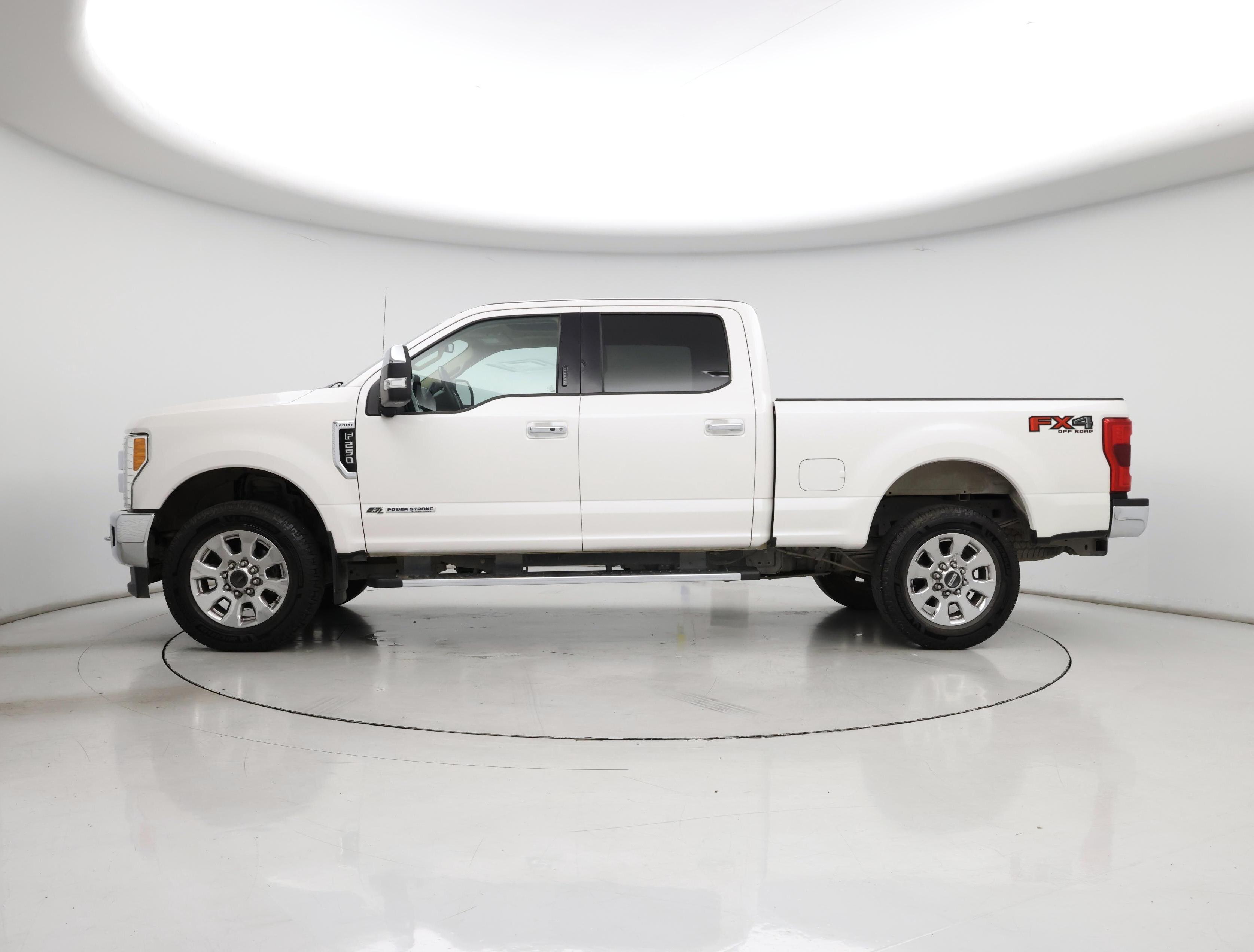 Thumbnail: 2019 Ford F-250 - 3