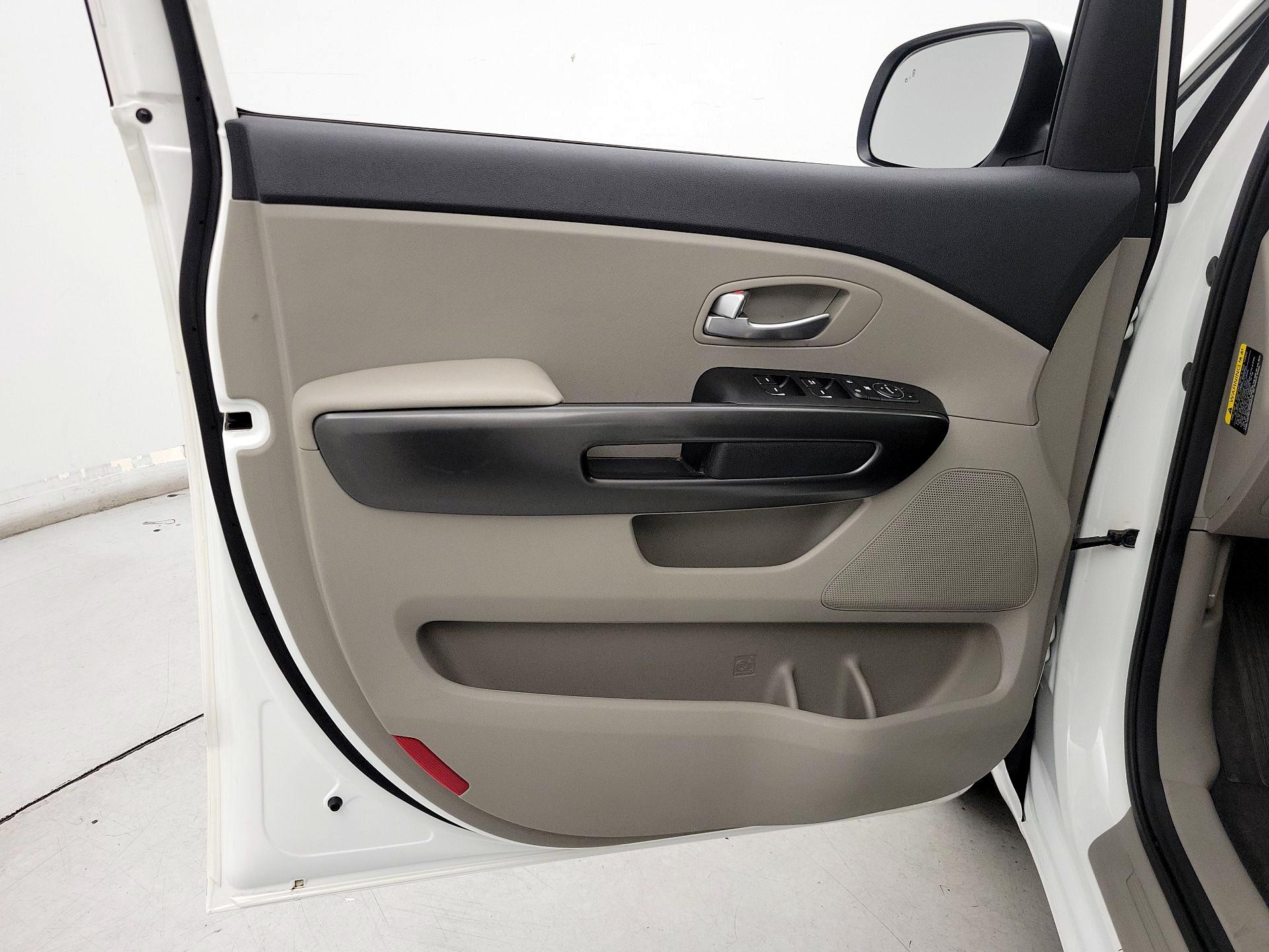Thumbnail: 2019 Kia Sedona - 12
