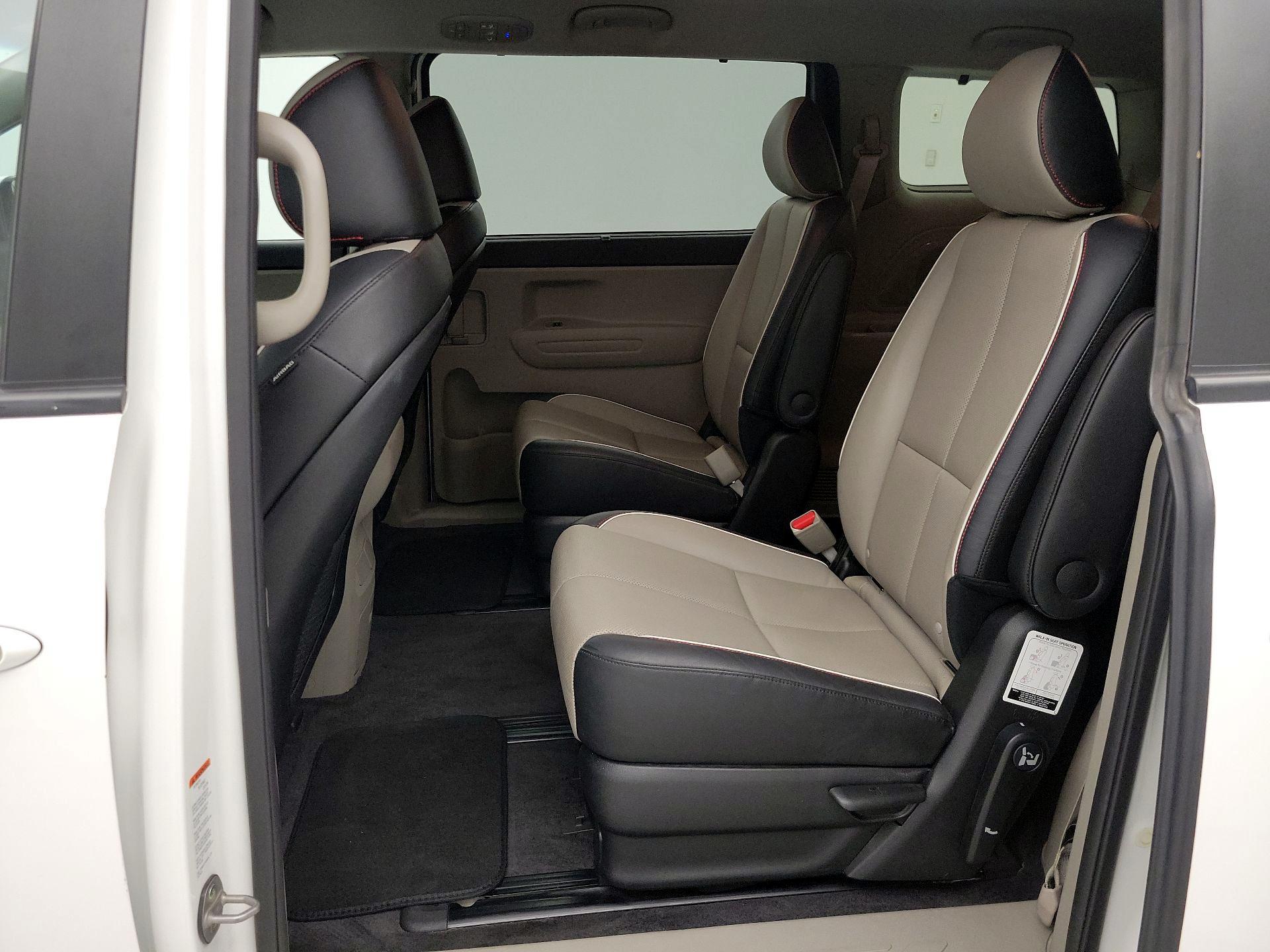 Thumbnail: 2019 Kia Sedona - 19