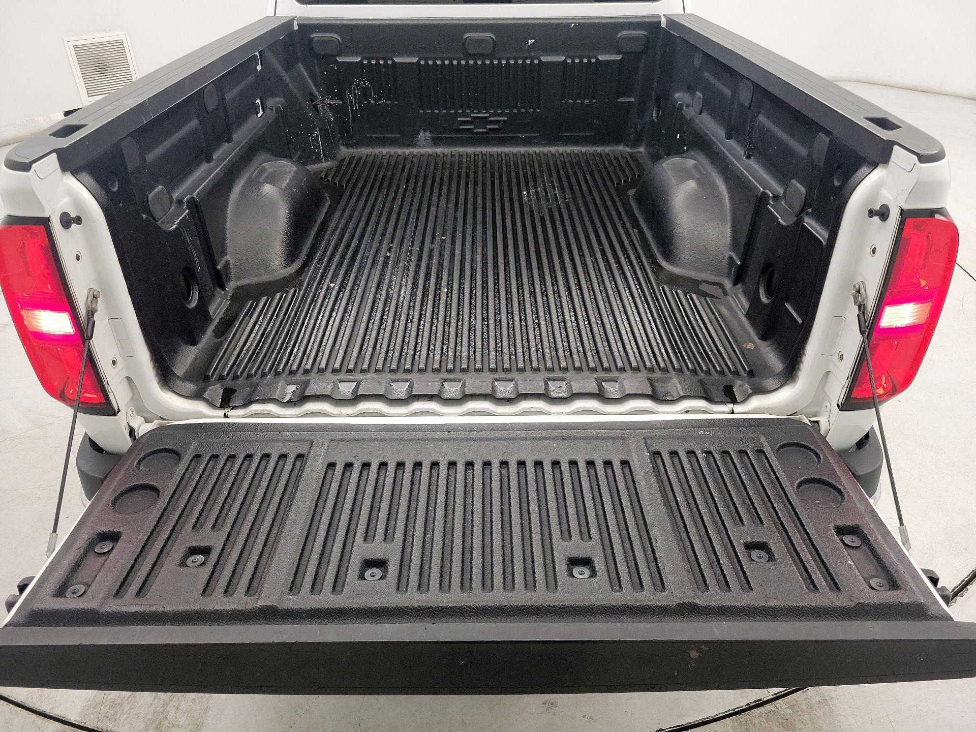 Thumbnail: 2016 Chevrolet Colorado - 20