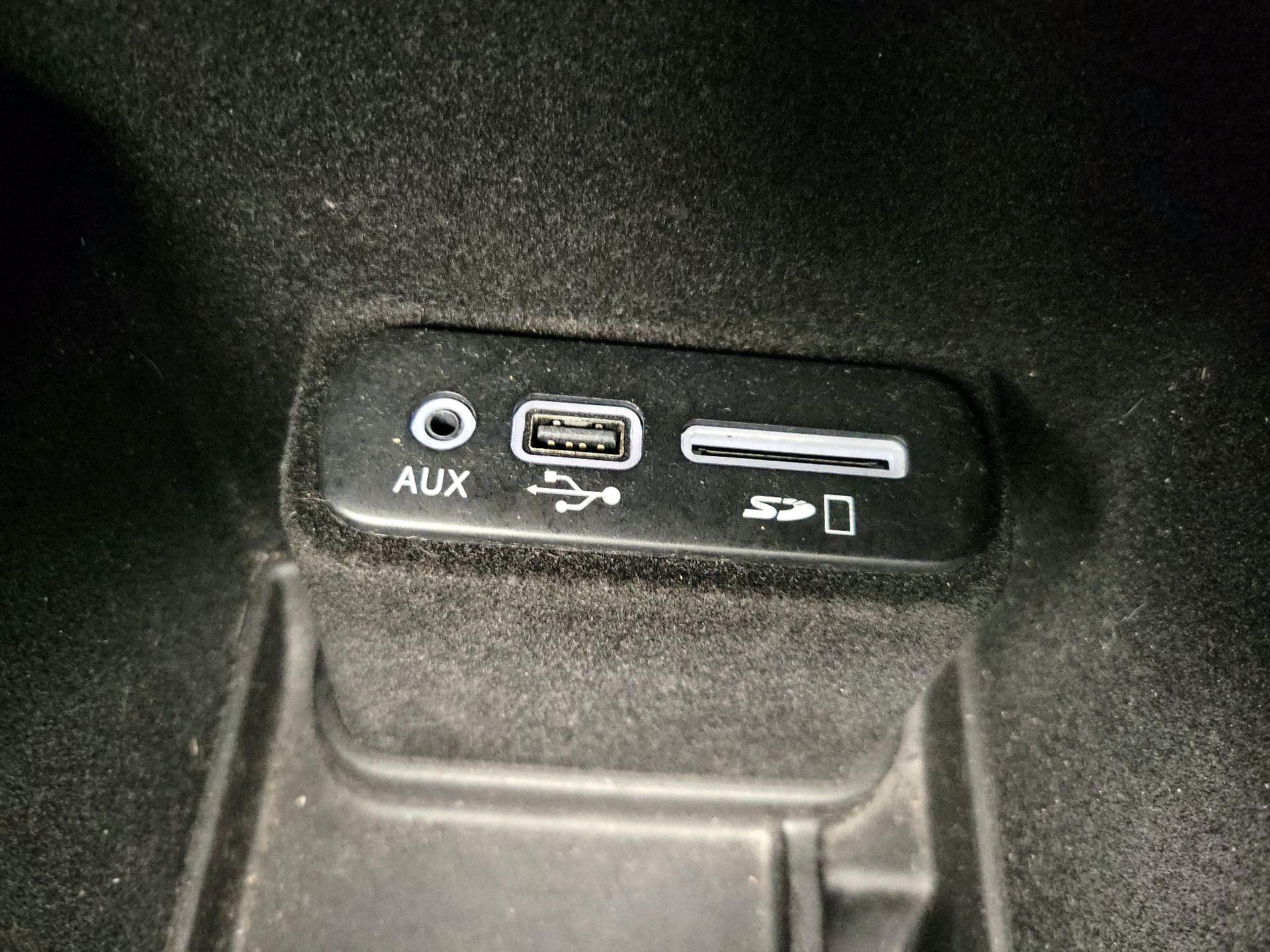 Thumbnail: 2016 Dodge Charger - 18