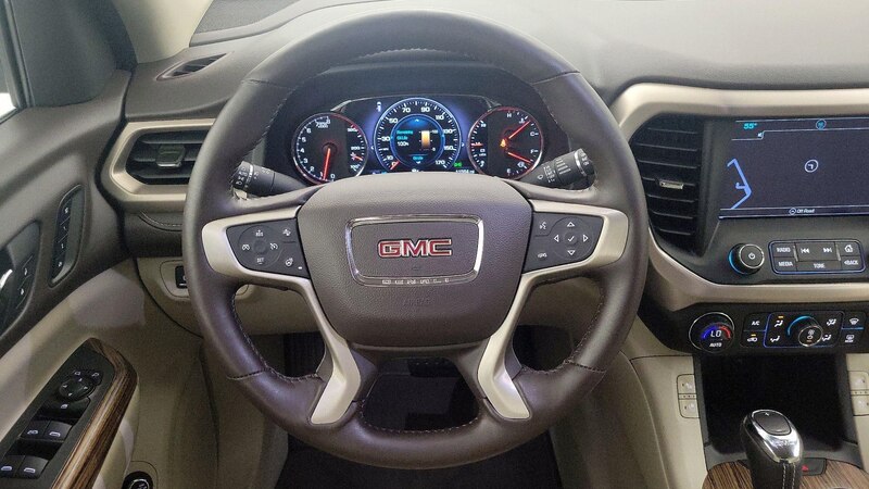 2017 GMC Acadia Denali 10