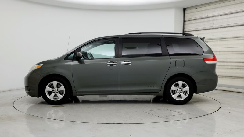 2014 Toyota Sienna LE 3