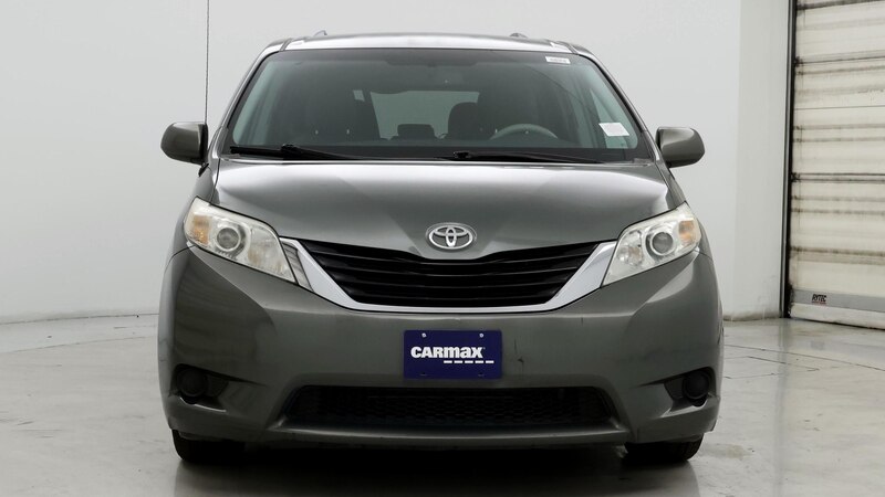 2014 Toyota Sienna LE 5