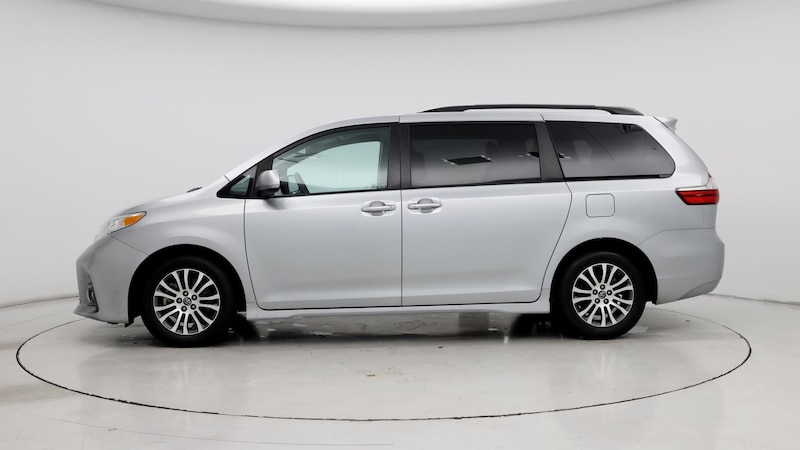 2019 Toyota Sienna XLE 3