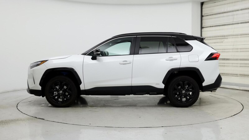 2024 Toyota RAV4 XSE 3