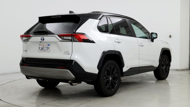 2024 Toyota RAV4 XSE 8