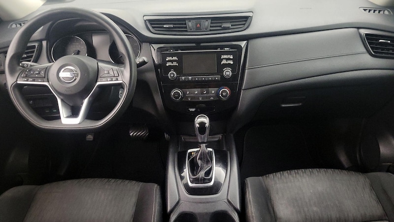 2017 Nissan Rogue S 9