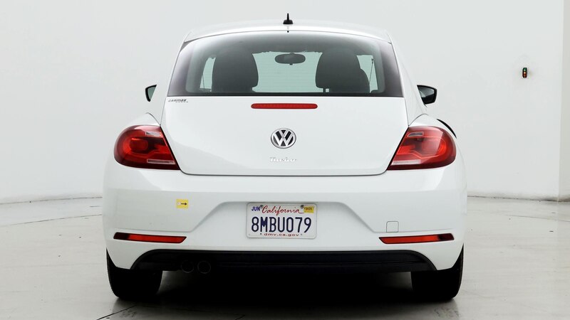 2017 Volkswagen Beetle S 6