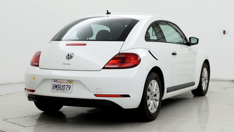 2017 Volkswagen Beetle S 8