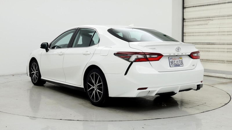 2021 Toyota Camry SE 2