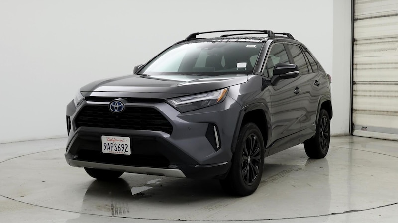 2022 Toyota RAV4 XSE 4