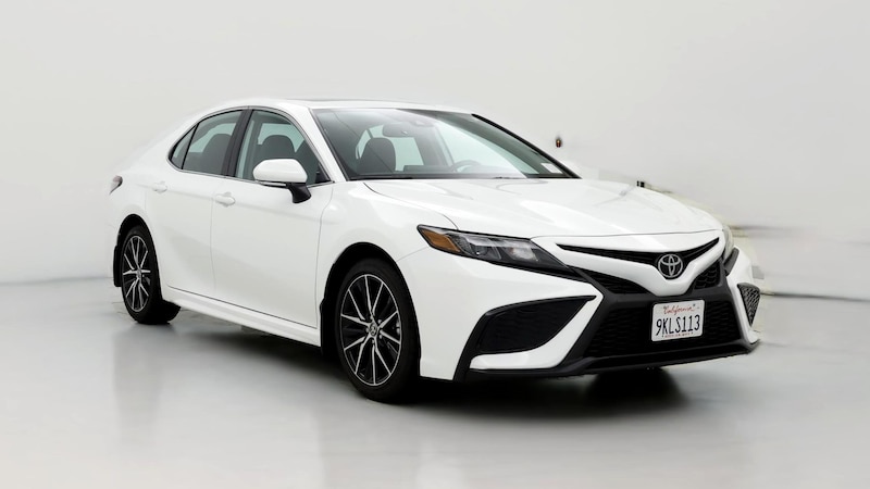 2024 Toyota Camry SE Hero Image