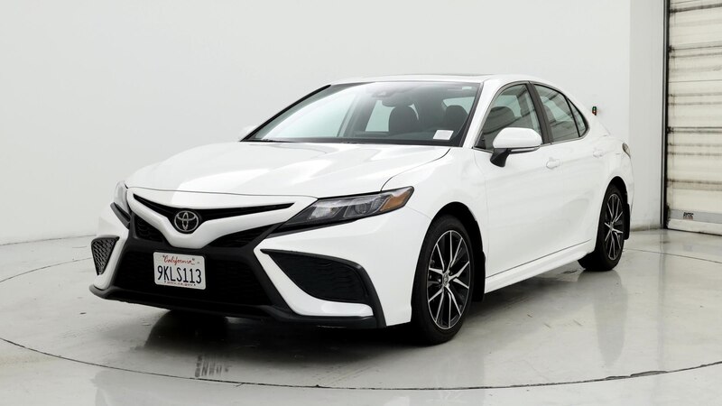 2024 Toyota Camry SE 4