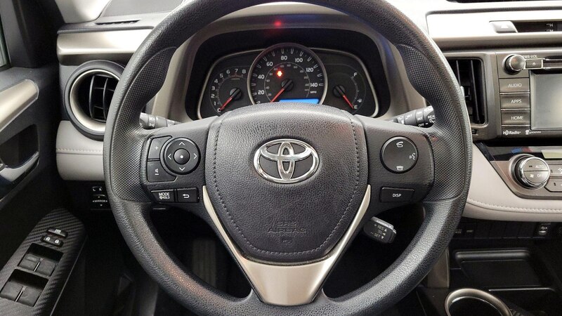 2014 Toyota RAV4 XLE 10