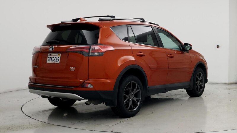 2016 Toyota RAV4 XLE 8