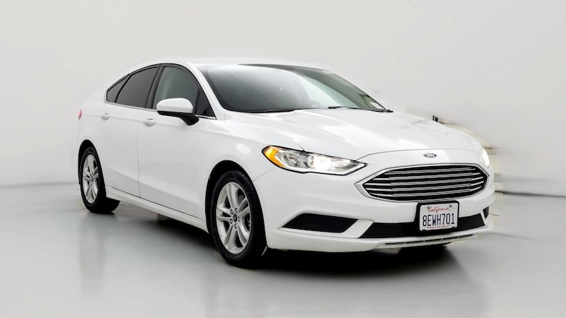 2018 Ford Fusion SE Hero Image