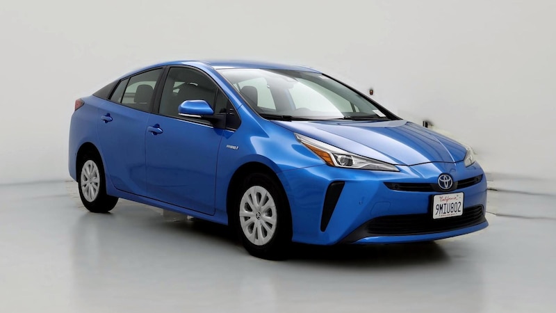 2021 Toyota Prius LE Hero Image