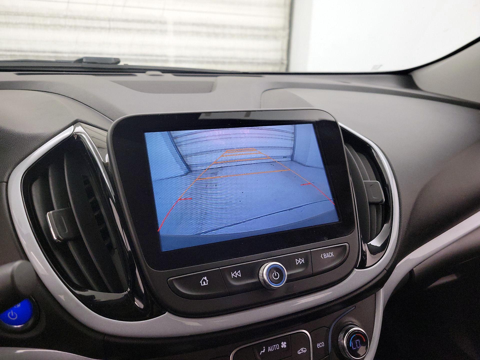 Thumbnail: 2017 Chevrolet Volt - 14