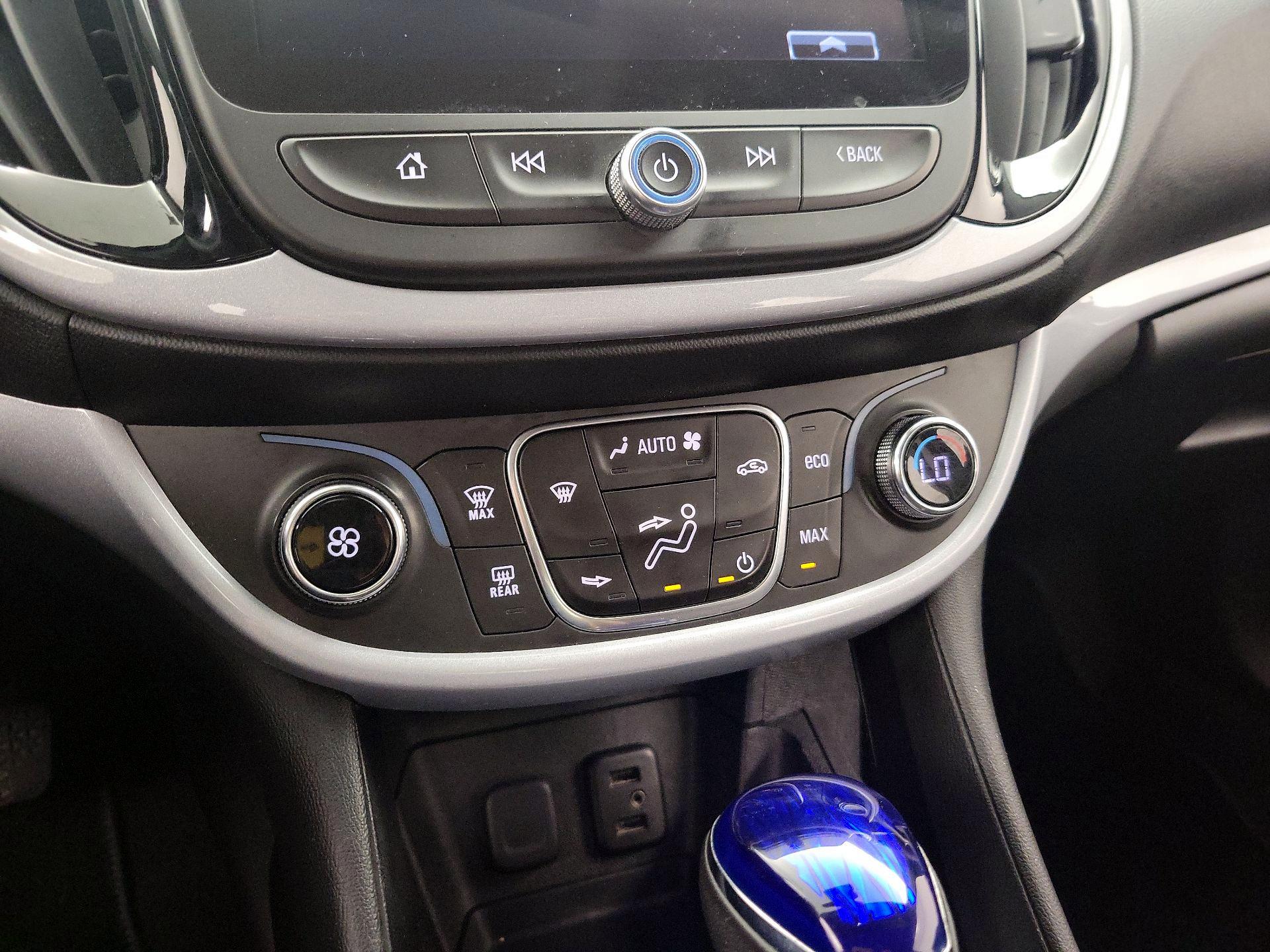Thumbnail: 2017 Chevrolet Volt - 16