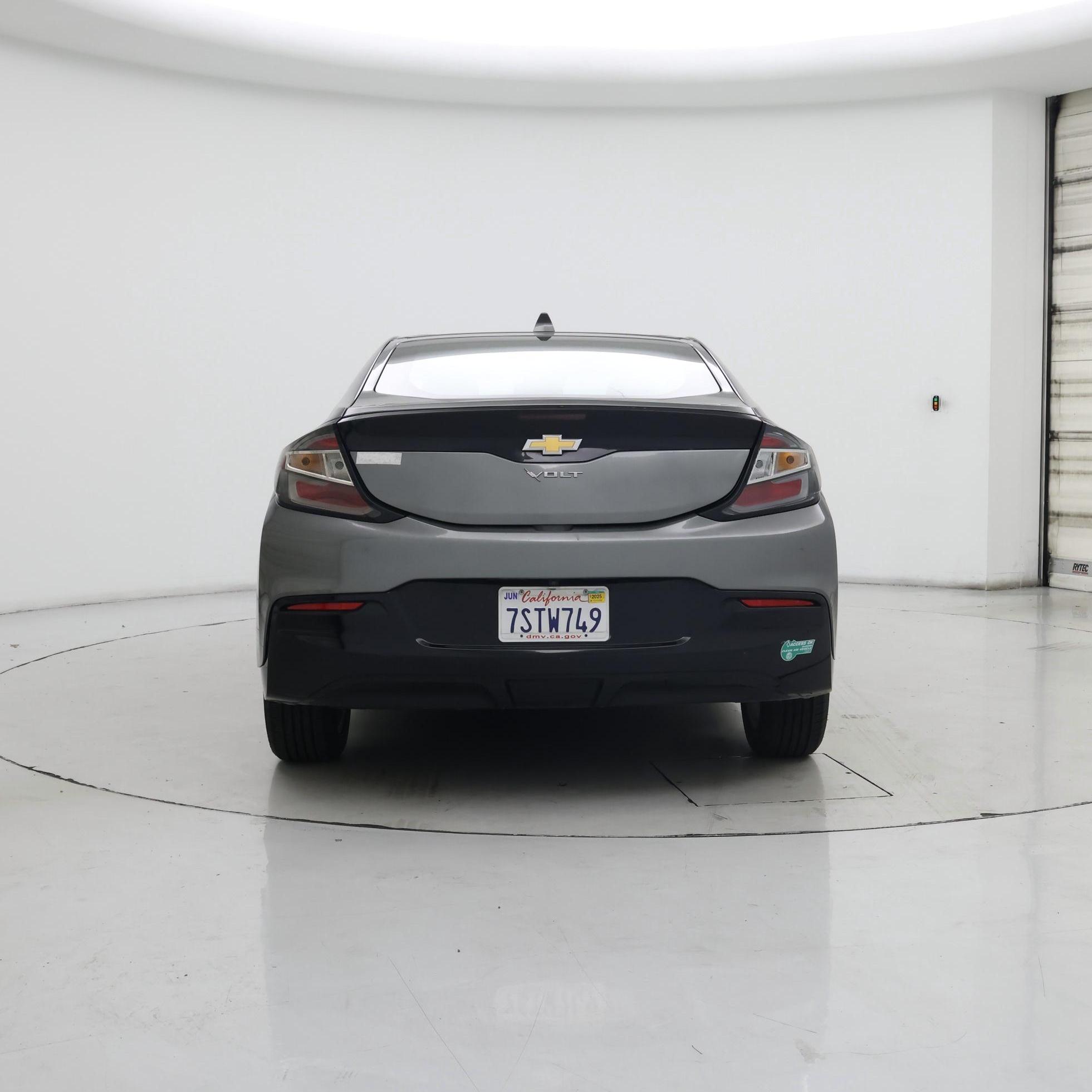 Thumbnail: 2017 Chevrolet Volt - 6