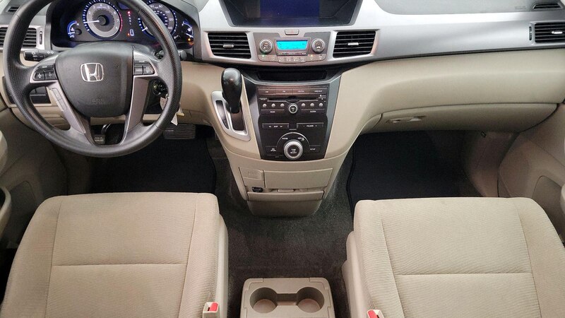 2013 Honda Odyssey LX 9