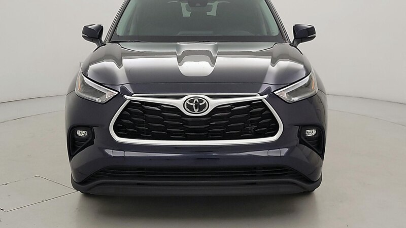 2021 Toyota Highlander XLE 2