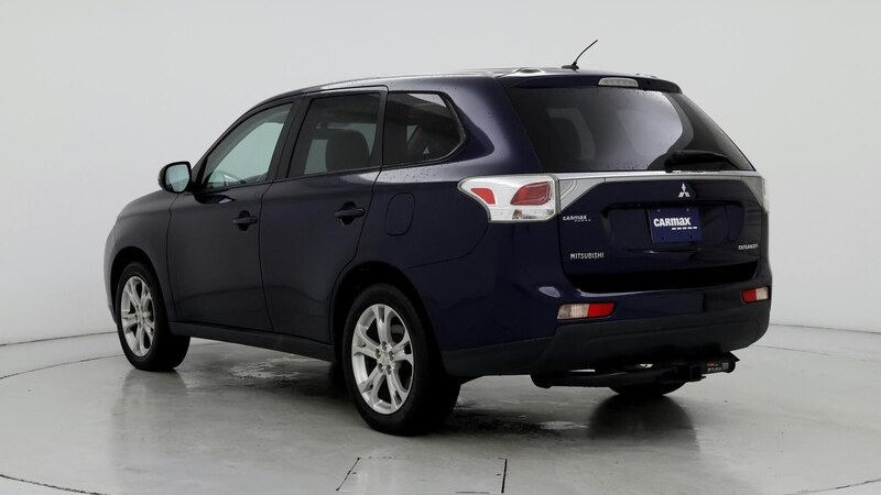 2014 Mitsubishi Outlander SE 2