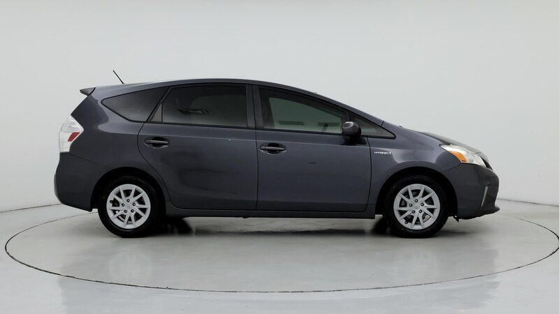 2013 Toyota Prius v Three 7