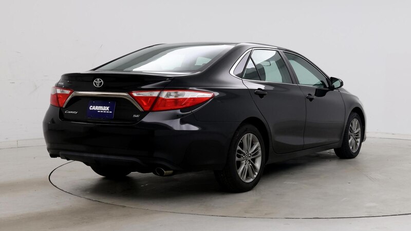 2015 Toyota Camry SE 8