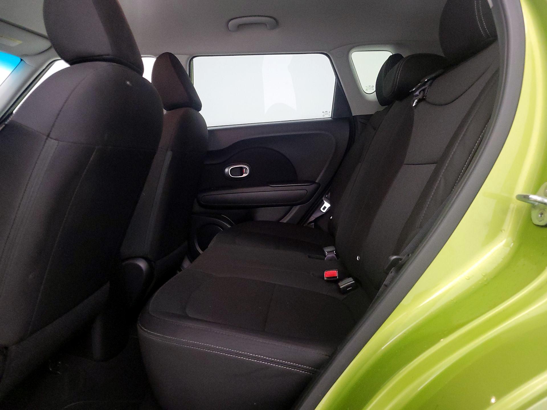 Thumbnail: 2016 Kia Soul - 18