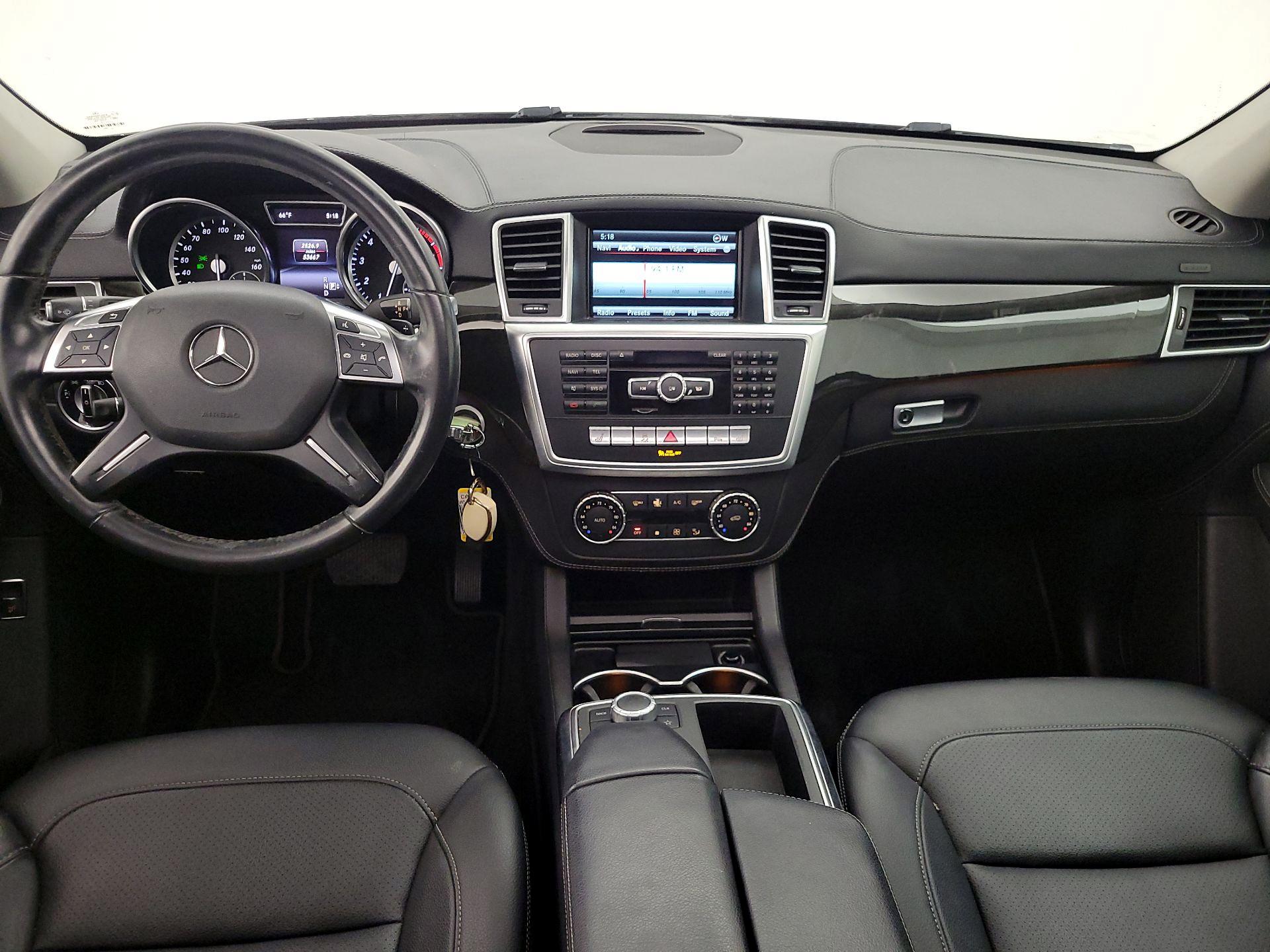 Thumbnail: 2015 Mercedes-Benz M-Class - 9