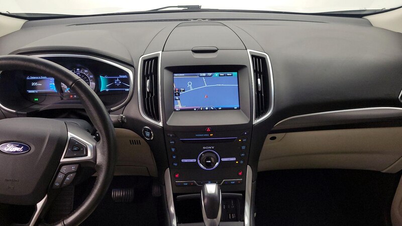 2015 Ford Edge Titanium 9