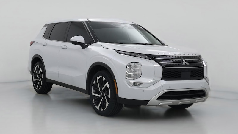 2023 Mitsubishi Outlander SE Hero Image