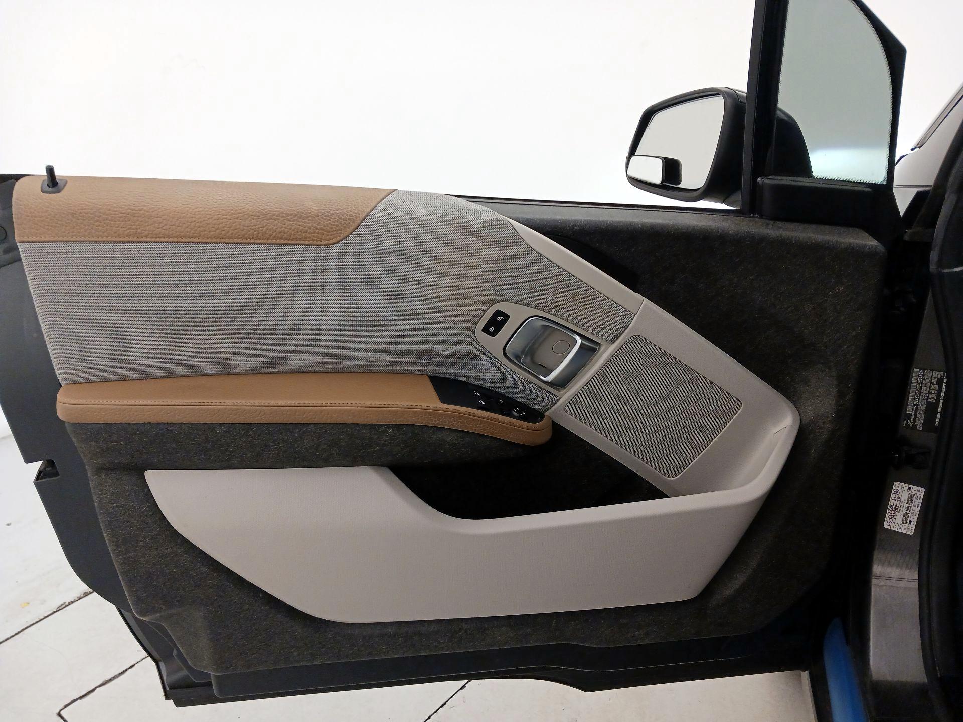 Thumbnail: 2017 BMW i3 - 10