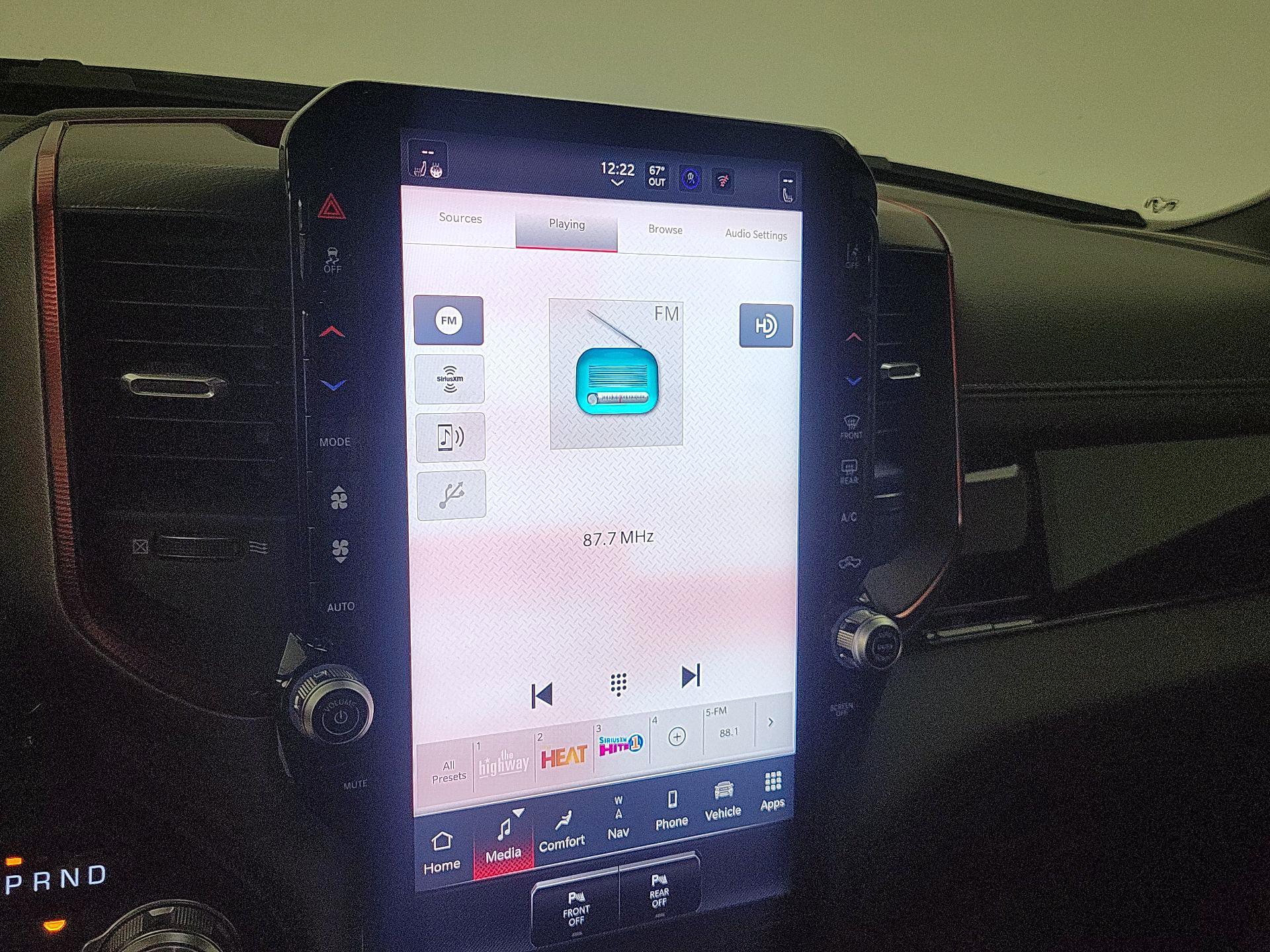 Thumbnail: 2025 RAM 1500 - 16