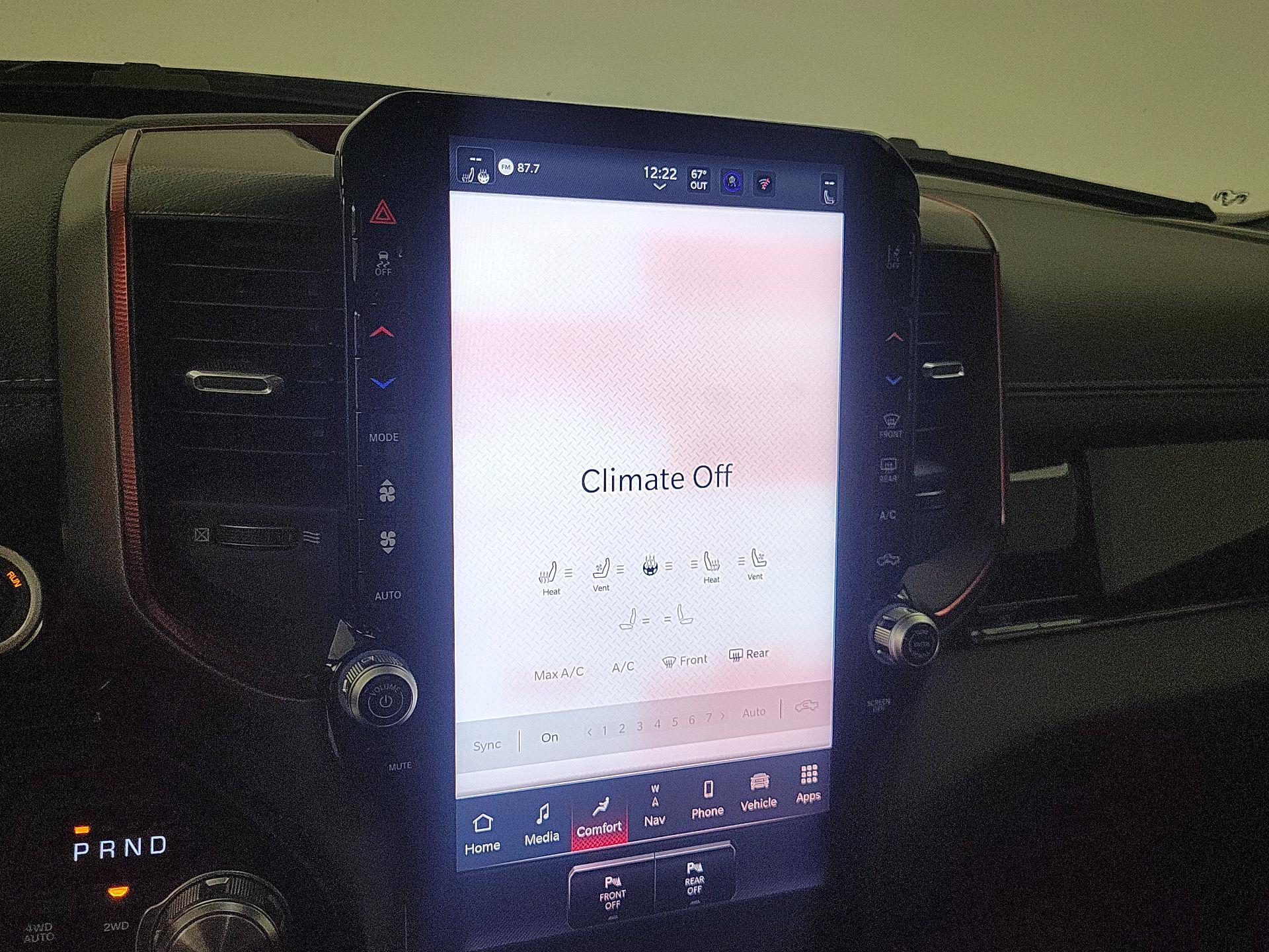 Thumbnail: 2025 RAM 1500 - 17