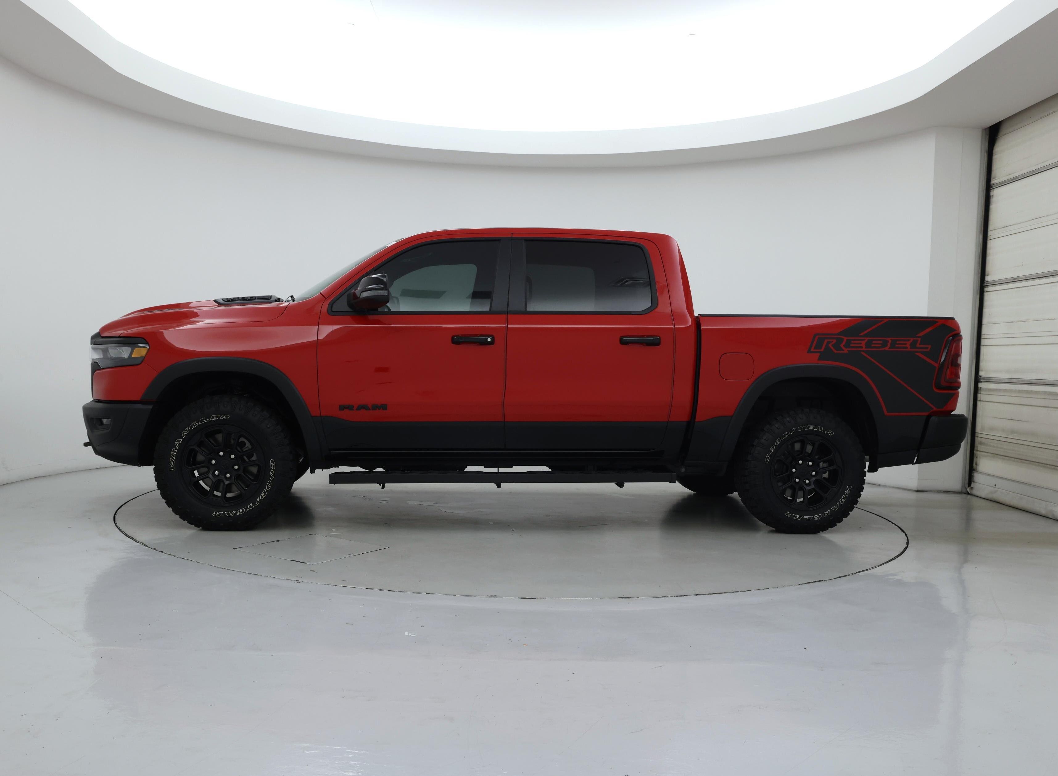 Thumbnail: 2025 RAM 1500 - 3