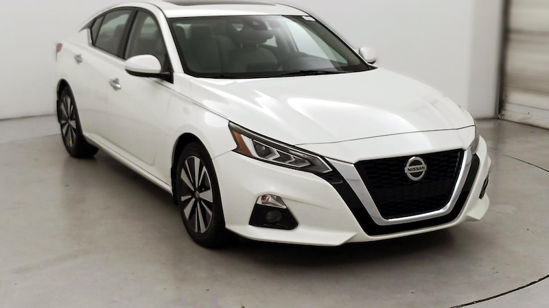 2019 Nissan Altima SL Hero Image