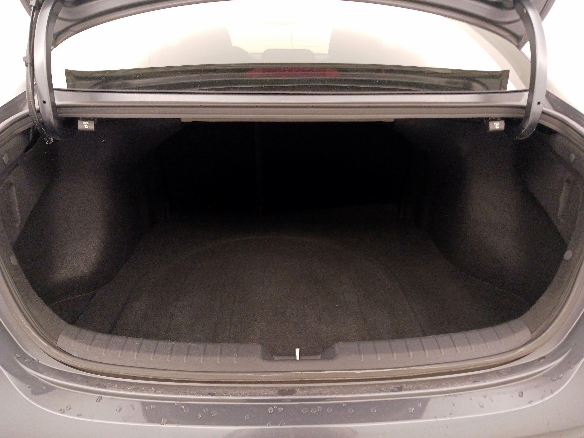 Thumbnail: 2022 Kia Forte - 18