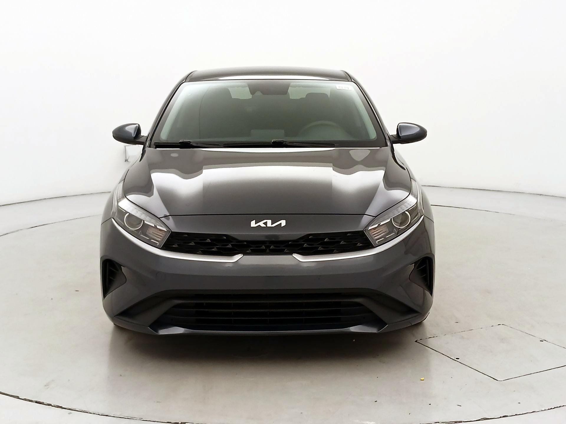 Thumbnail: 2022 Kia Forte - 2
