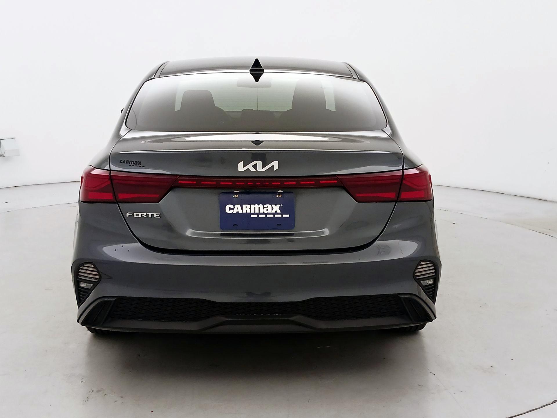 Thumbnail: 2022 Kia Forte - 6